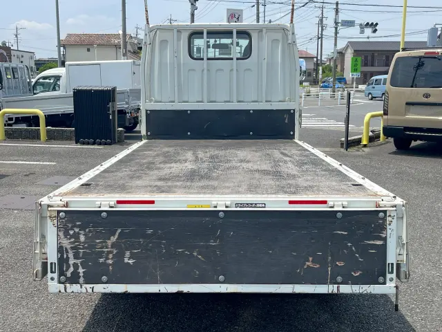 三菱 キャンター 2TG-FBA00(2WD)の写真8