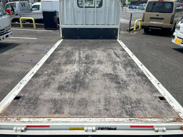 三菱 キャンター 2TG-FBA00(2WD)の写真9