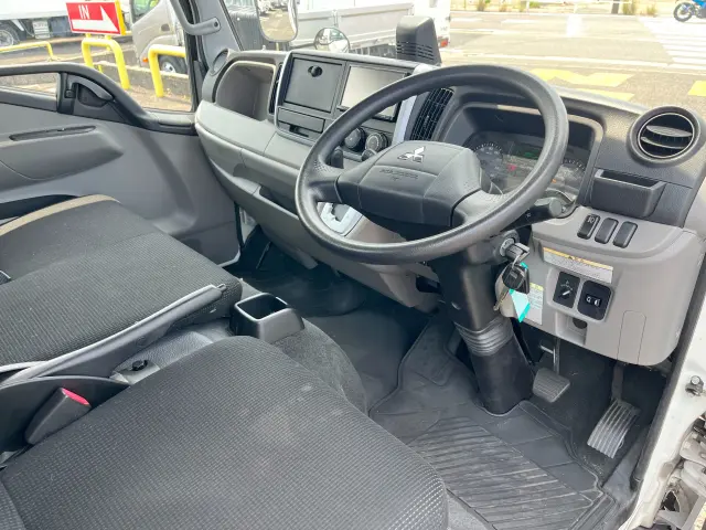 三菱 キャンター 2TG-FBA00(2WD)の写真14