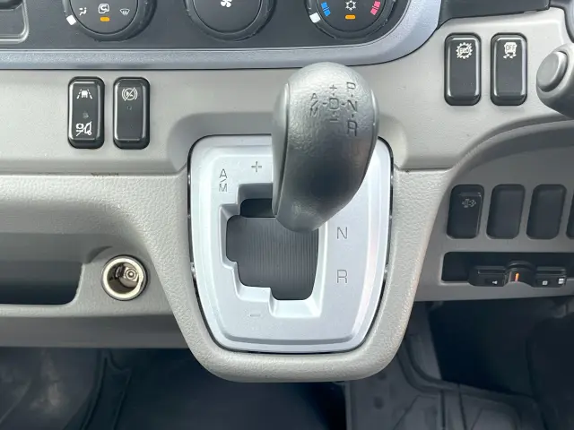 三菱 キャンター 2TG-FBA00(2WD)の写真18