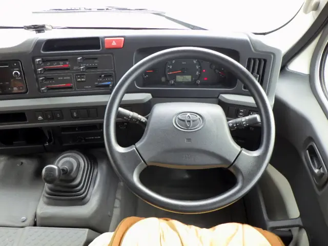 トヨタ コースター SPG-XZB60(2WD)の写真16