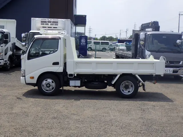 日野 デュトロ 2RG-XZU600T(2WD)の写真4