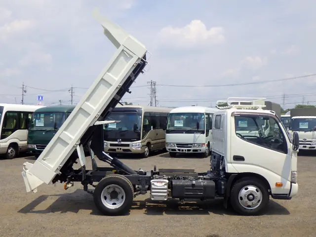 日野 デュトロ 2RG-XZU600T(2WD)の写真6