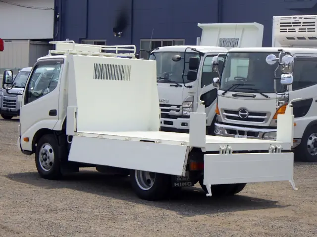 日野 デュトロ 2RG-XZU600T(2WD)の写真13