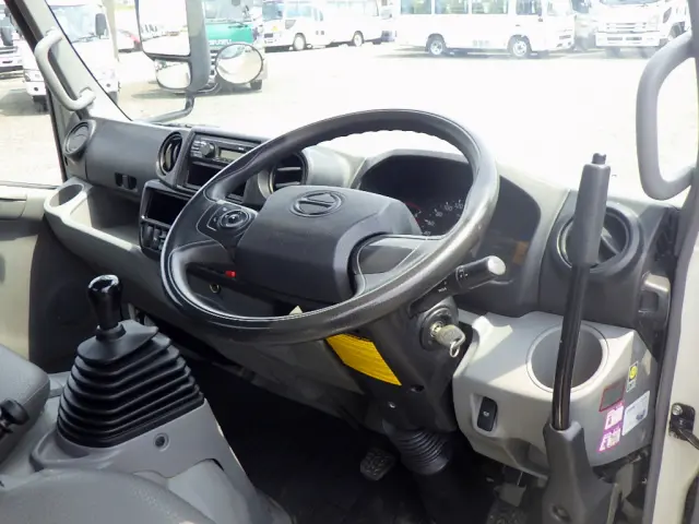 日野 デュトロ 2RG-XZU600T(2WD)の写真37