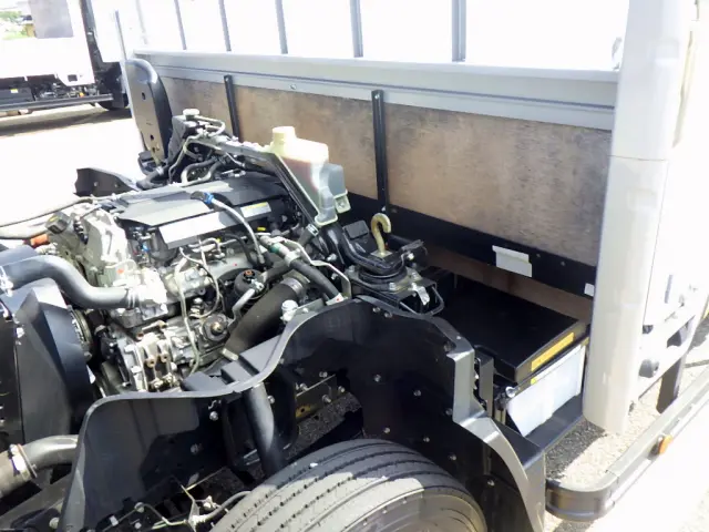 三菱 キャンター 2PG-FEBS0(2WD)の写真44