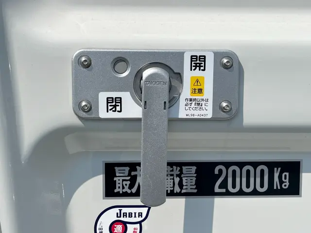 マツダ タイタン 2TG-LKR88AF(2WD)の写真14
