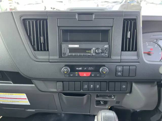 マツダ タイタン 2TG-LKR88AF(2WD)の写真22