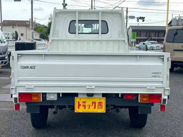 トヨタ タウンエーストラック 5BF-S413U(4WD)の写真5