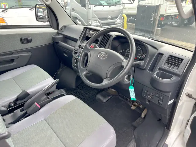 トヨタ タウンエーストラック 5BF-S413U(4WD)の写真12