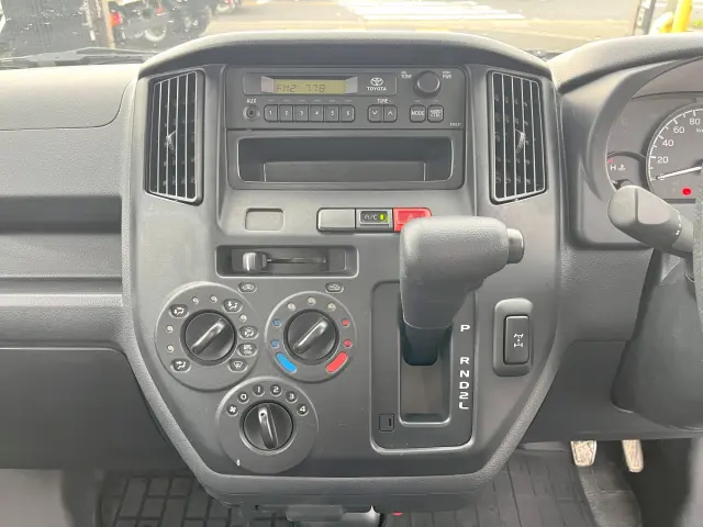 トヨタ タウンエーストラック 5BF-S413U(4WD)の写真17