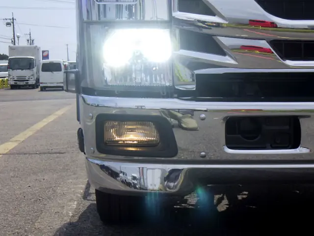 いすゞ エルフ TKG-NPR85AN(2WD)の写真3