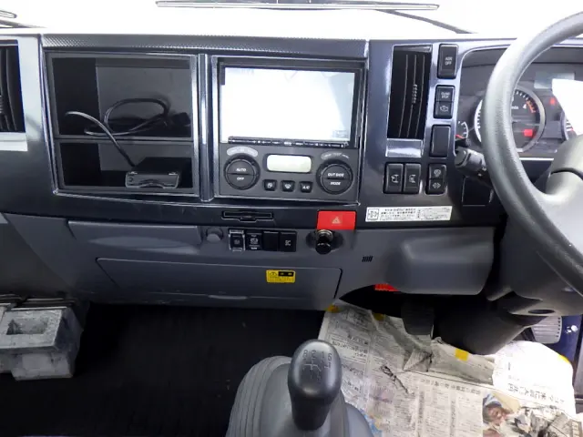 いすゞ エルフ TKG-NPR85AN(2WD)の写真18