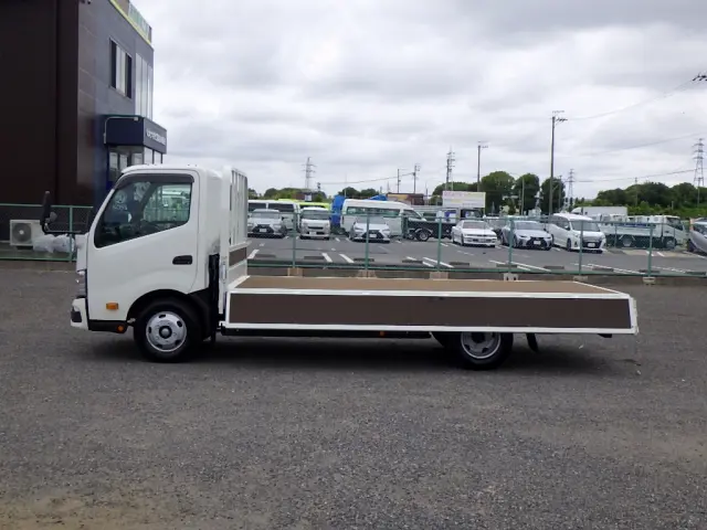 日野 デュトロ 2WG-XZU713M(2WD)の写真8