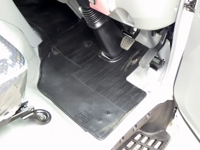 日野 デュトロ 2WG-XZU713M(2WD)の写真40