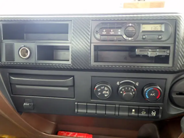 日野 レンジャー 2KG-FC2ABA(2WD)の写真22