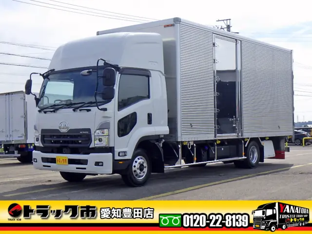 UD コンドル 2RG-BRR90T2(2WD)の写真1