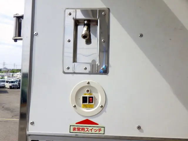 UD コンドル 2RG-BRR90T2(2WD)の写真13