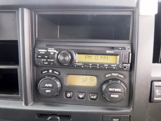 UD コンドル 2RG-BRR90T2(2WD)の写真23