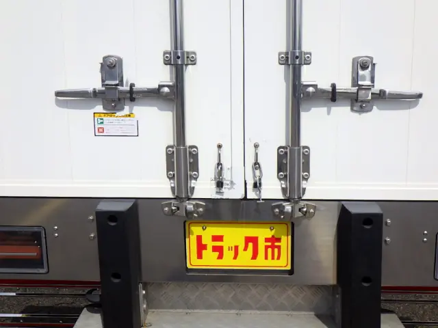 UD コンドル 2RG-BRR90T2(2WD)の写真44