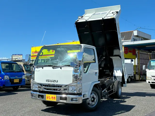 いすゞ エルフ 2PG-NKR88N(2WD)の写真1