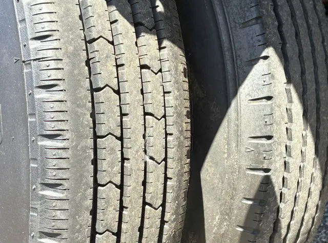 いすゞ エルフ 2PG-NKR88N(2WD)の写真45