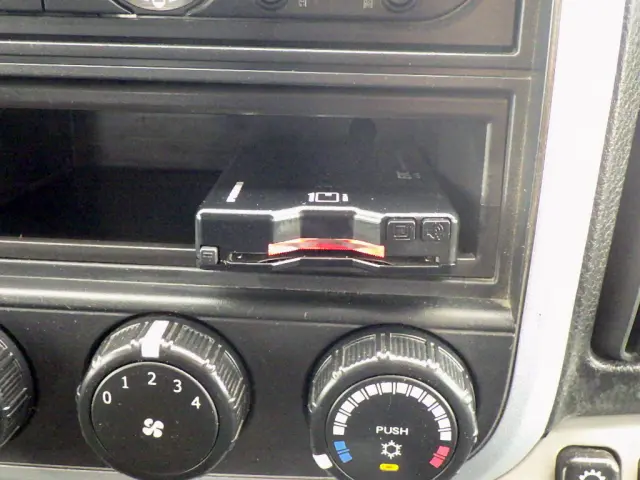 三菱 キャンター TPG-FBA50(2WD)の写真15