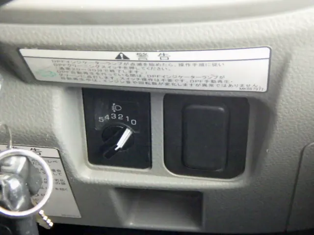 三菱 キャンター TPG-FBA50(2WD)の写真19