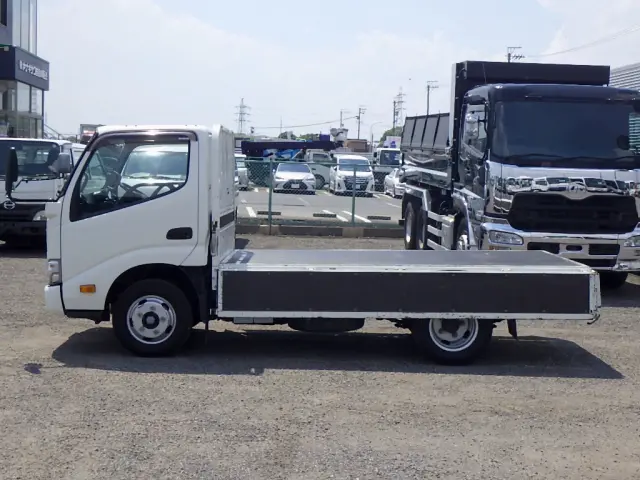 日野 デュトロ 2RG-XZC605M(2WD)の写真7