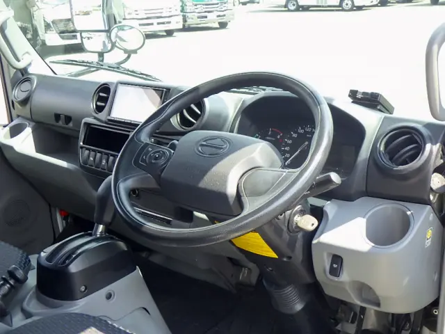 日野 デュトロ 2RG-XZC605M(2WD)の写真40