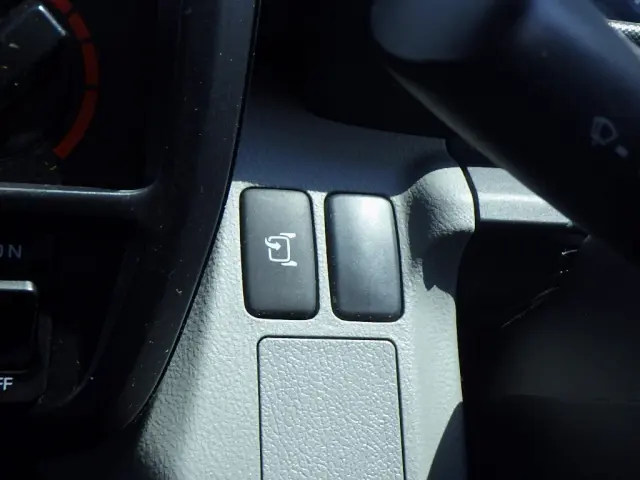 日野 デュトロ 2RG-XZC605M(2WD)の写真46