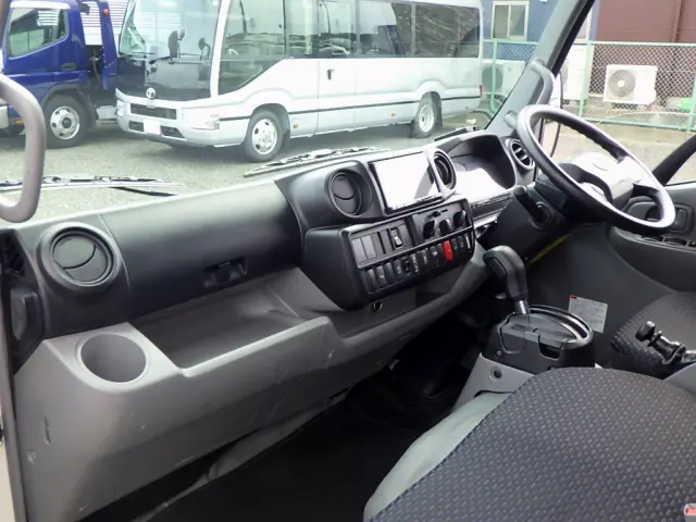 日野 デュトロ 2RG-XZU650M(2WD)の写真42