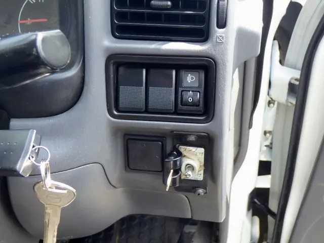 マツダ ボンゴトラック DBF-SLP2L(4WD)の写真17