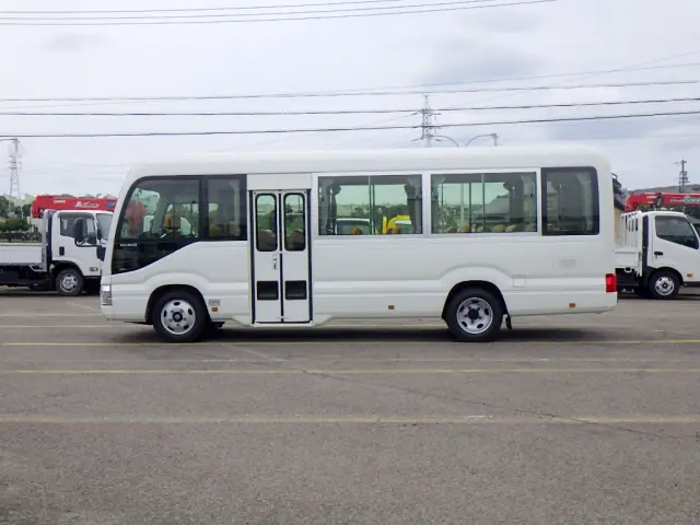 日野 リエッセⅡ 2DG-XZB70M(2WD)の写真4