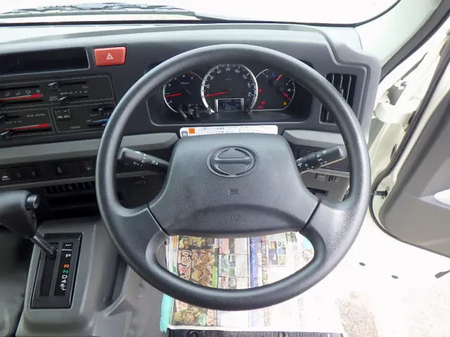 日野 リエッセⅡ 2DG-XZB70M(2WD)の写真13