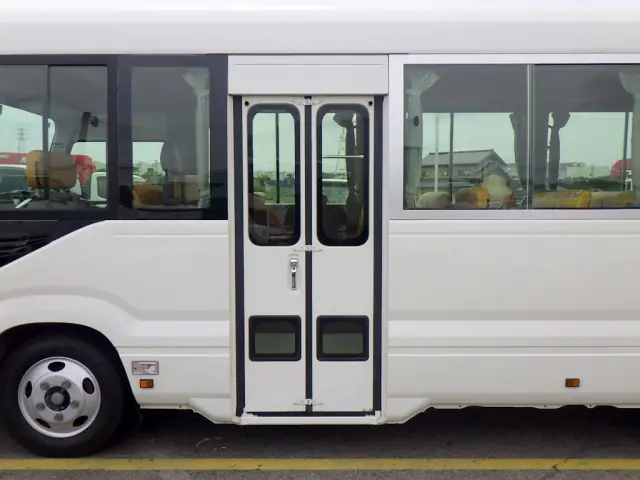 日野 リエッセⅡ 2DG-XZB70M(2WD)の写真30