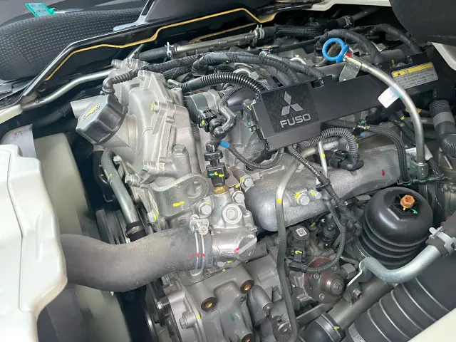 三菱 キャンター 2TG-FDA00(4WD)の写真32