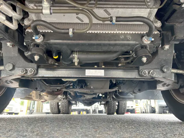 三菱 キャンター 2TG-FDA00(4WD)の写真33