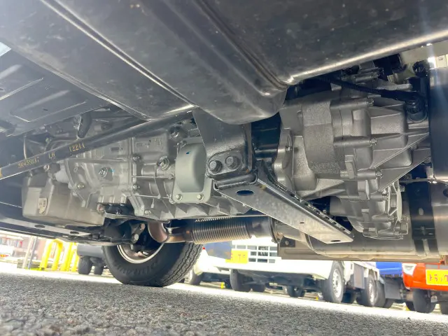 三菱 キャンター 2TG-FDA00(4WD)の写真34