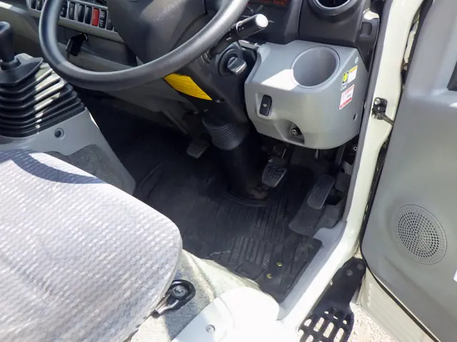 日野 デュトロ TKG-XZU605M(2WD)の写真47