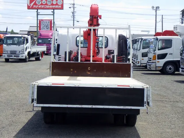 いすゞ エルフ TRG-NPR85AR(2WD)の写真8