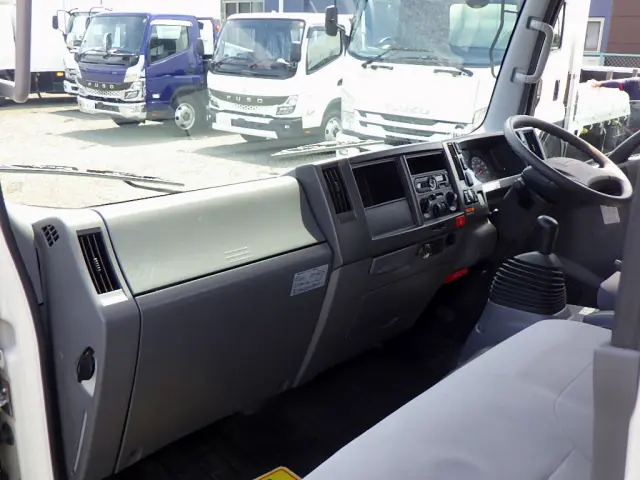 いすゞ エルフ TRG-NPR85AR(2WD)の写真46