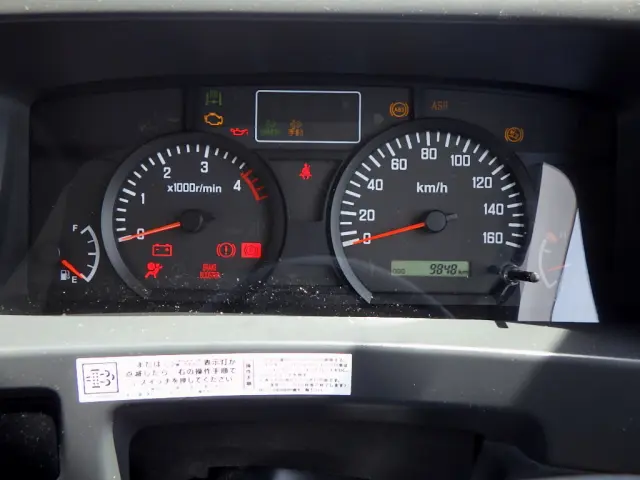 いすゞ エルフ TRG-NPR85AR(2WD)の写真49