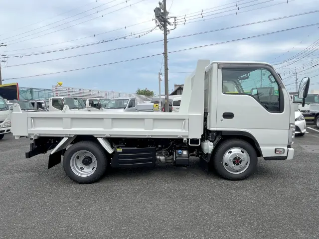 いすゞ エルフ 2PG-NKS88AD(4WD)の写真4