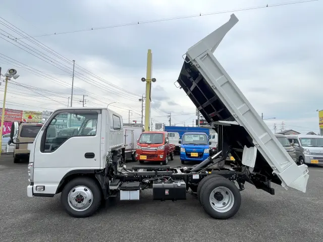 いすゞ エルフ 2PG-NKS88AD(4WD)の写真11