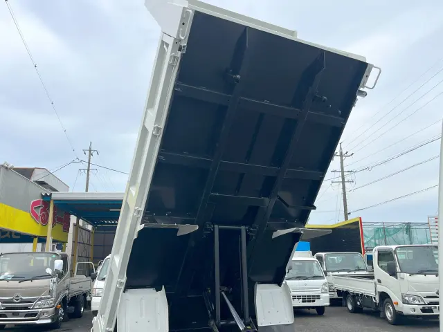 いすゞ エルフ 2PG-NKS88AD(4WD)の写真14
