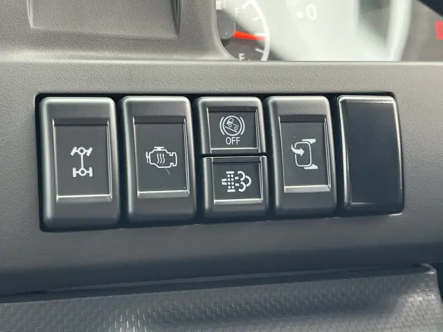 いすゞ エルフ 2PG-NKS88AD(4WD)の写真26