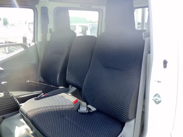 トヨタ ダイナ 2KG-XZU685(4WD)の写真11