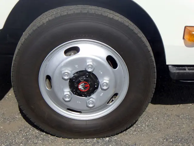 トヨタ ダイナ 2KG-XZU685(4WD)の写真18