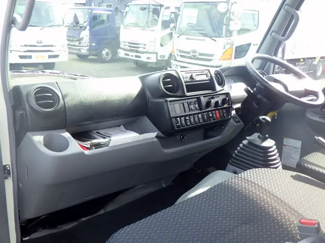 トヨタ ダイナ 2KG-XZU685(4WD)の写真40
